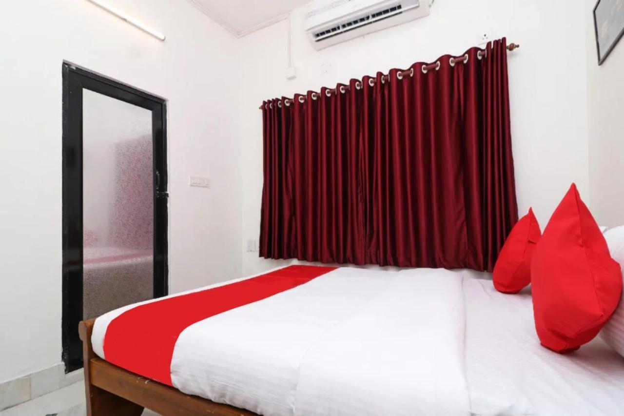Goroomgo Hotel Manurama Ruby Колката Екстер'єр фото